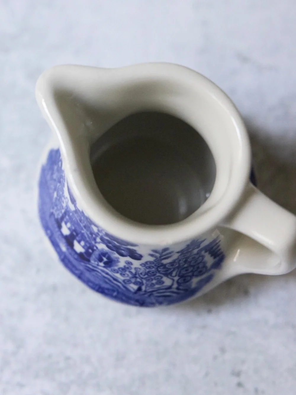 Shenango china vintage flow blue willow white creamer pitcher small 2.5